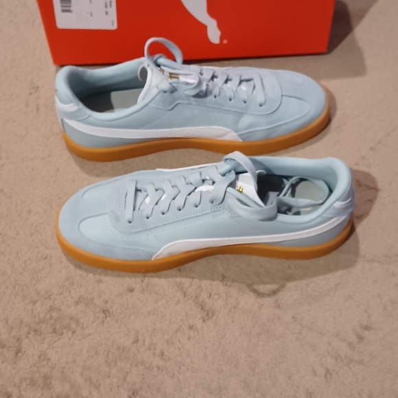 Puma Light Blue Sneakers with Gum Sole - Picture 4 of 6